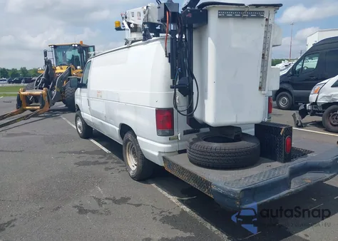 2008 Ford E-350 Super Duty Commercial/Recreational из США, поврежденный, VIN 1FTSE34L68DA74673